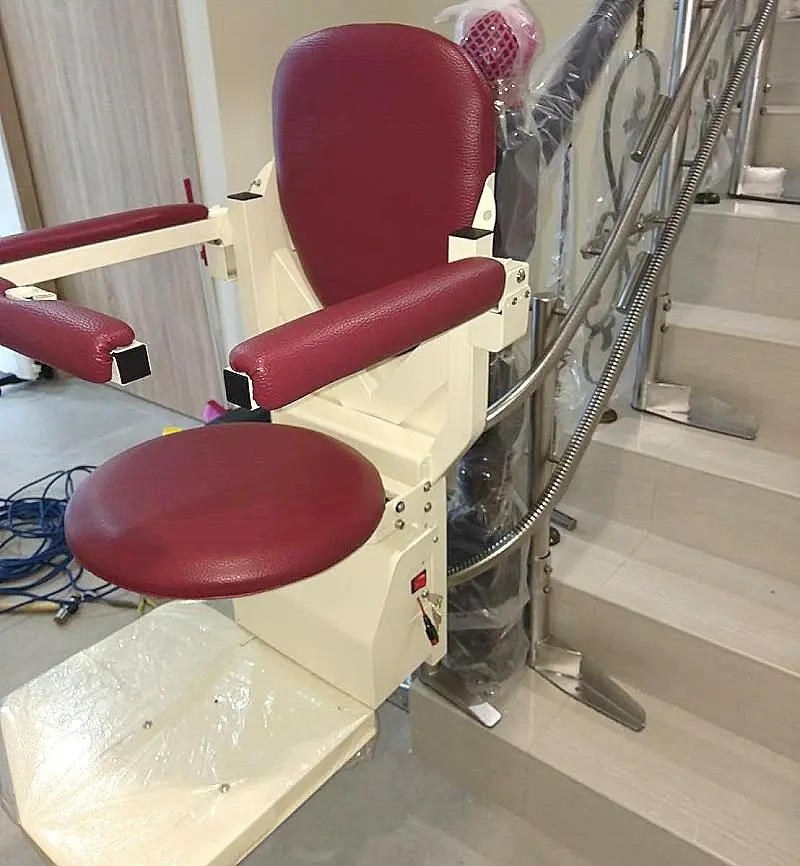 新竹香山王家樓梯升降椅