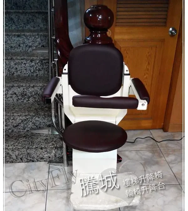 Chiayi Yang Residence – Stair Lift