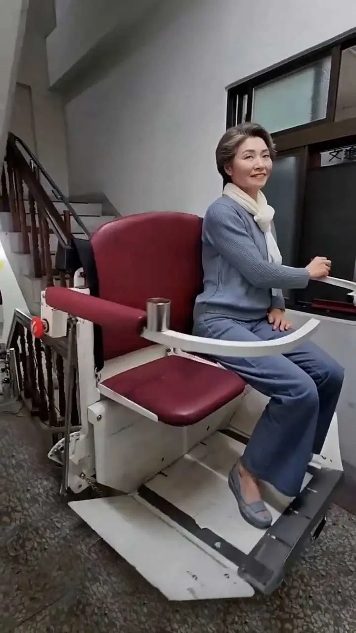 CF-200 依然能在傳統公寓的狹窄空間中順利運行。